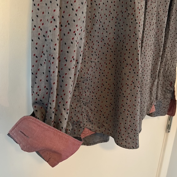 Hugo boss button up shirt. - Picture 4 of 5